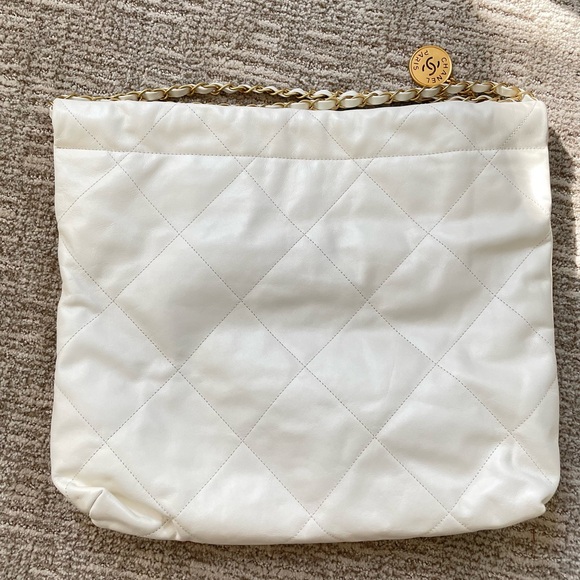 Customize 22 bag White Quilted Leather - Picture 2 of 9